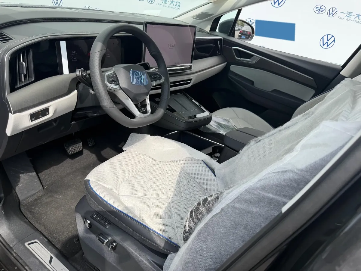 2026 Volkswagen Talagon 2.0T 272HP L4 7DCT,autocango,china used car exporter,china ev exporter,chinese used car exporter,chinese used ev exporter