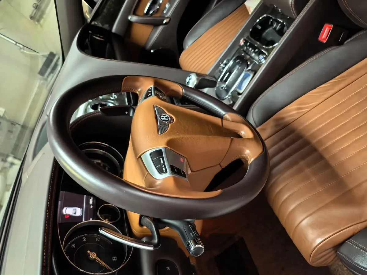 2017 Bentley Flying Spur 4.0T 507HP V8 8AT,autocango,china used car exporter,china ev exporter,chinese used car exporter,chinese used ev exporter