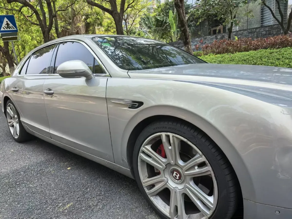 2017 Bentley Flying Spur 4.0T 507HP V8 8AT,autocango,china used car exporter,china ev exporter,chinese used car exporter,chinese used ev exporter