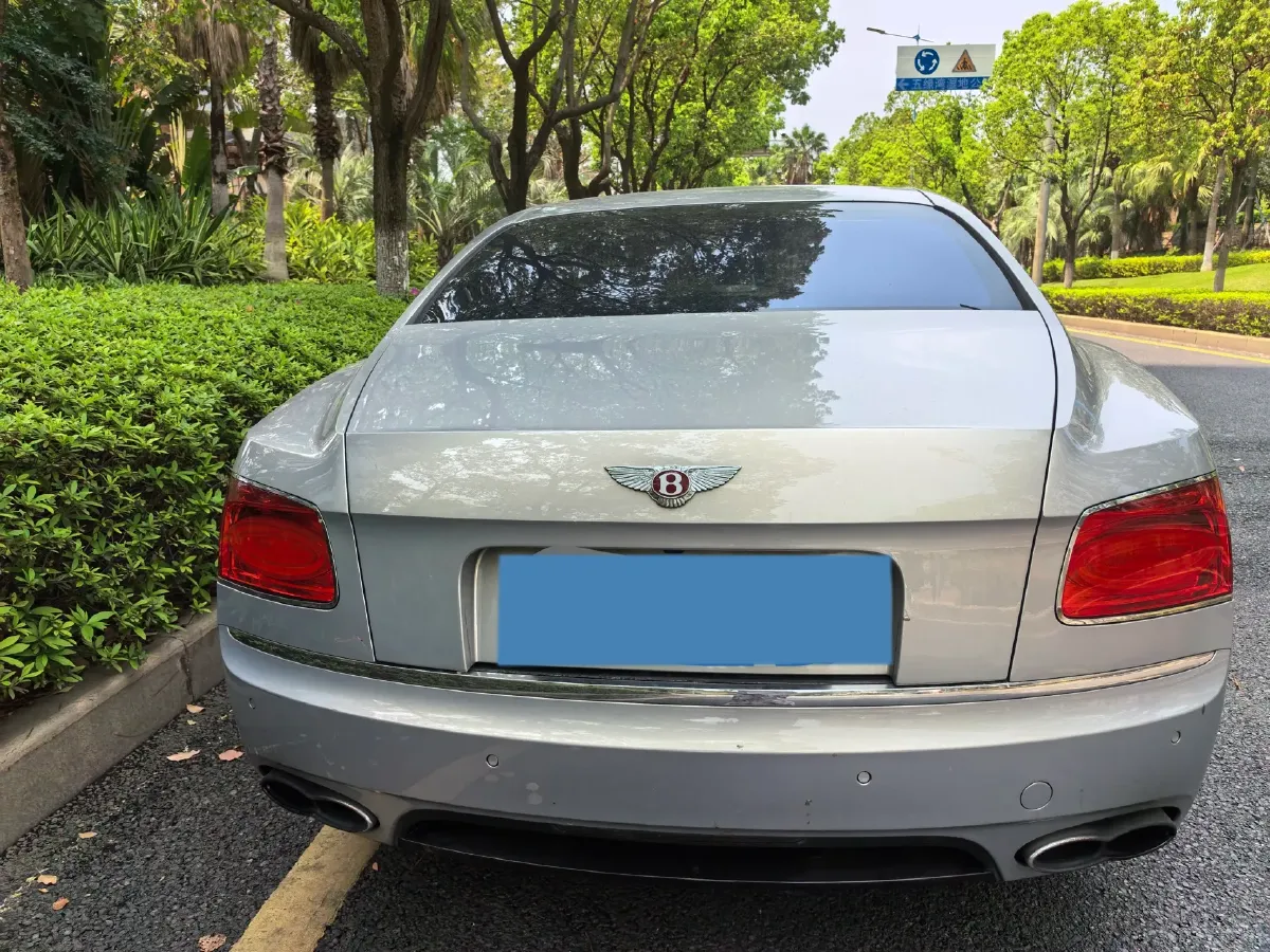 2017 Bentley Flying Spur 4.0T 507HP V8 8AT,autocango,china used car exporter,china ev exporter,chinese used car exporter,chinese used ev exporter