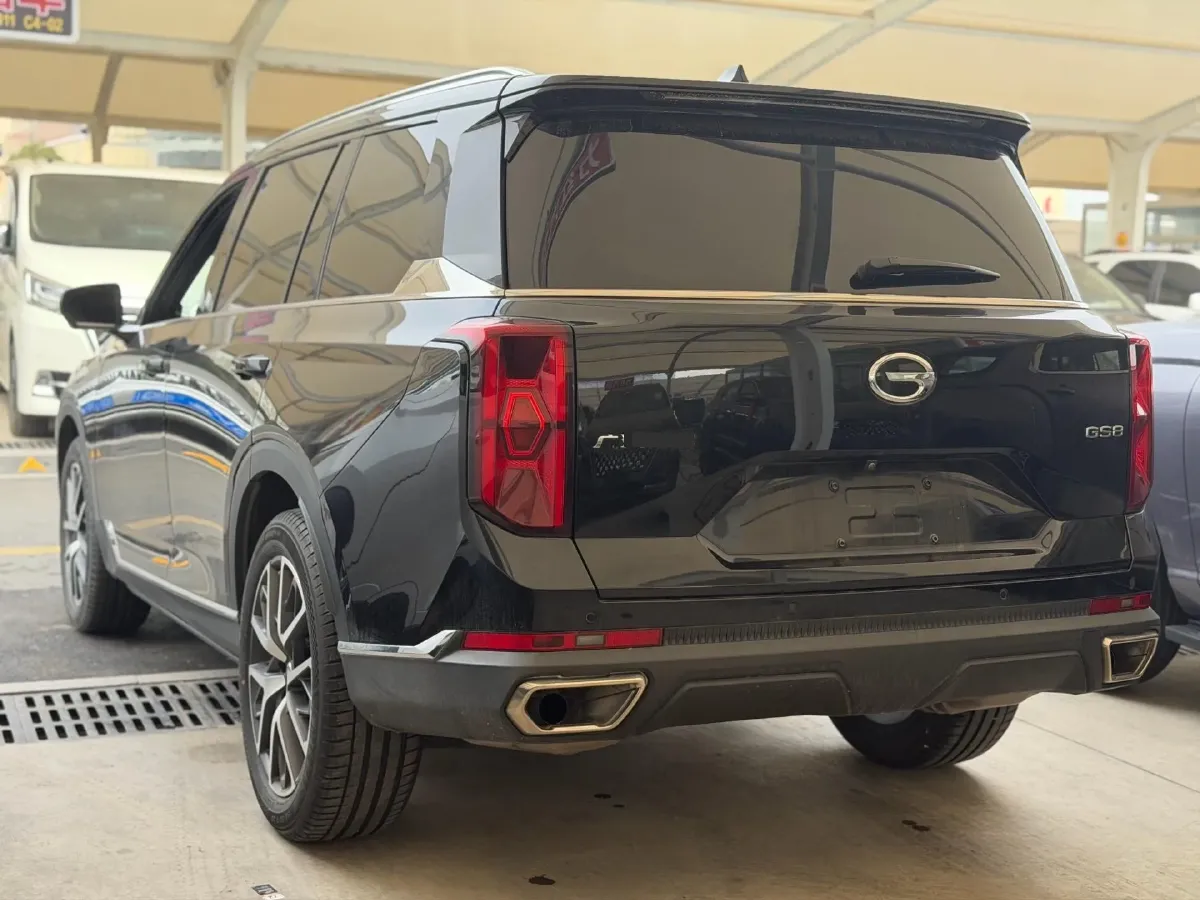 2022 GAC Trumpchi GS8 2.0T 252HP L4 8AT,autocango,china used car exporter,china ev exporter,chinese used car exporter,chinese used ev exporter