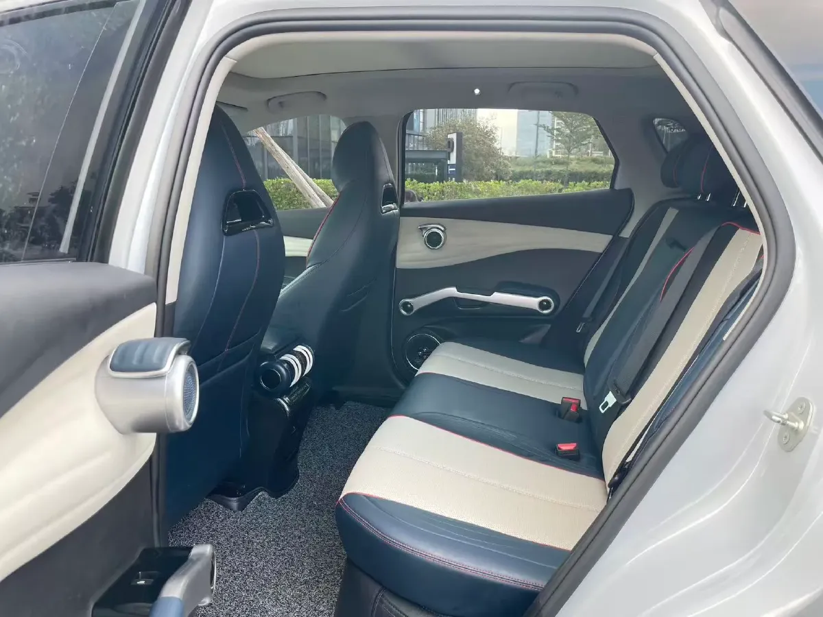 2022 Roewe RX5 MAX 1.5T 181HP L4 6AT,autocango,china used car exporter,china ev exporter,chinese used car exporter,chinese used ev exporter