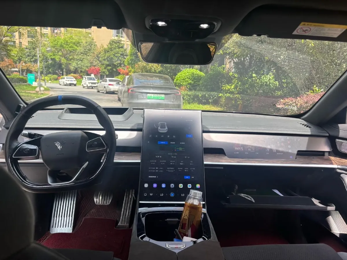 2022 Jeep Grand Commander 2.0T 234HP L4 9AT,autocango,china used car exporter,china ev exporter,chinese used car exporter,chinese used ev exporter