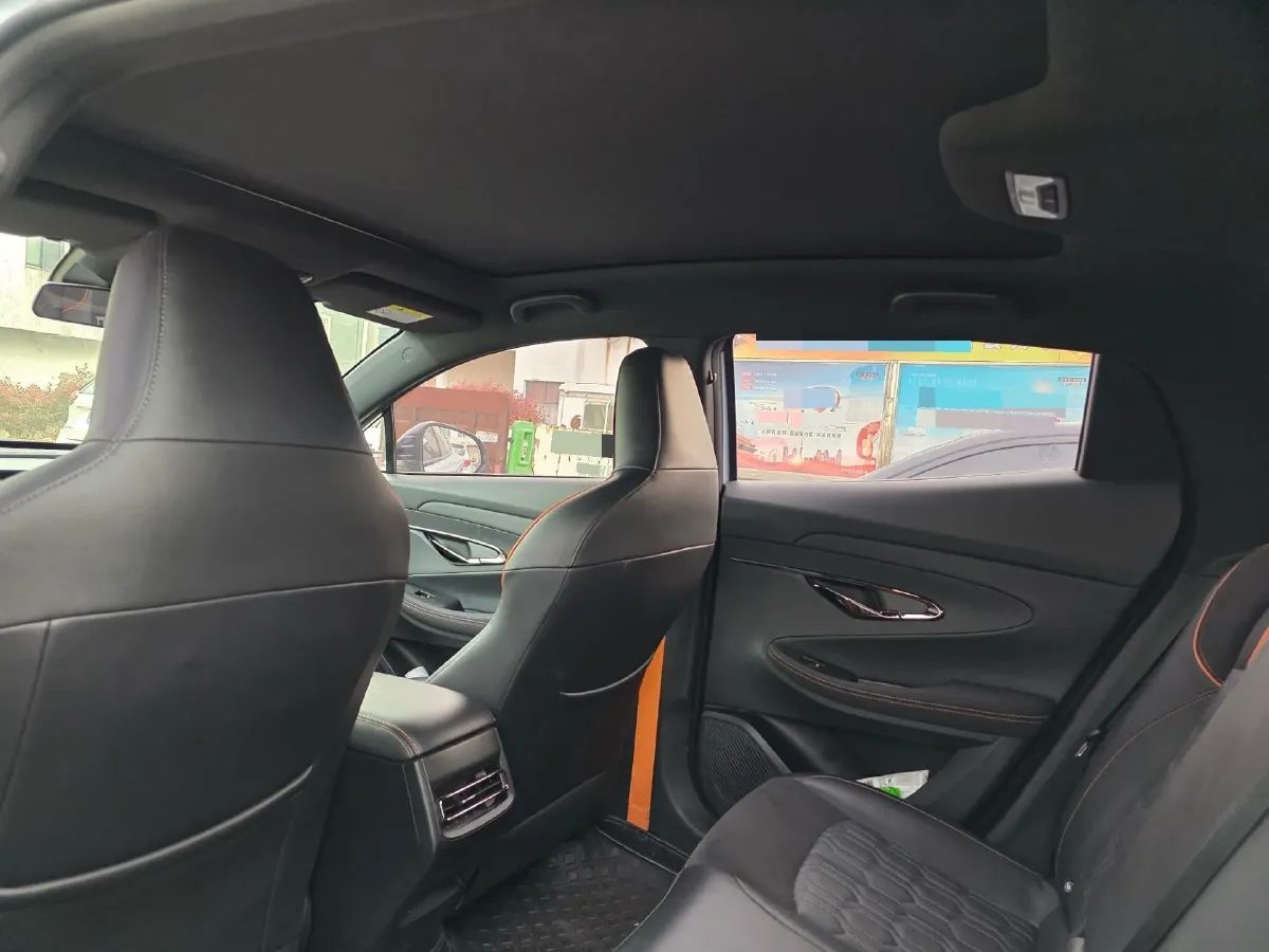 2021 ChangAn UNI-T 1.5T 180HP L4 7DCT,autocango,china used car exporter,china ev exporter,chinese used car exporter,chinese used ev exporter