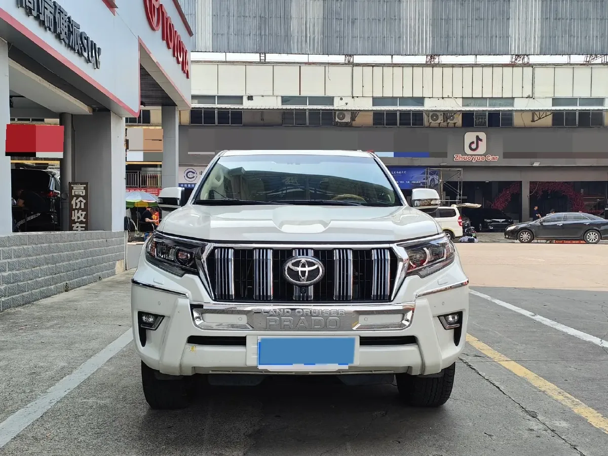 2018 Volvo XC90 2.0T 254HP L4 8AT,autocango,china used car exporter,china ev exporter,chinese used car exporter,chinese used ev exporter