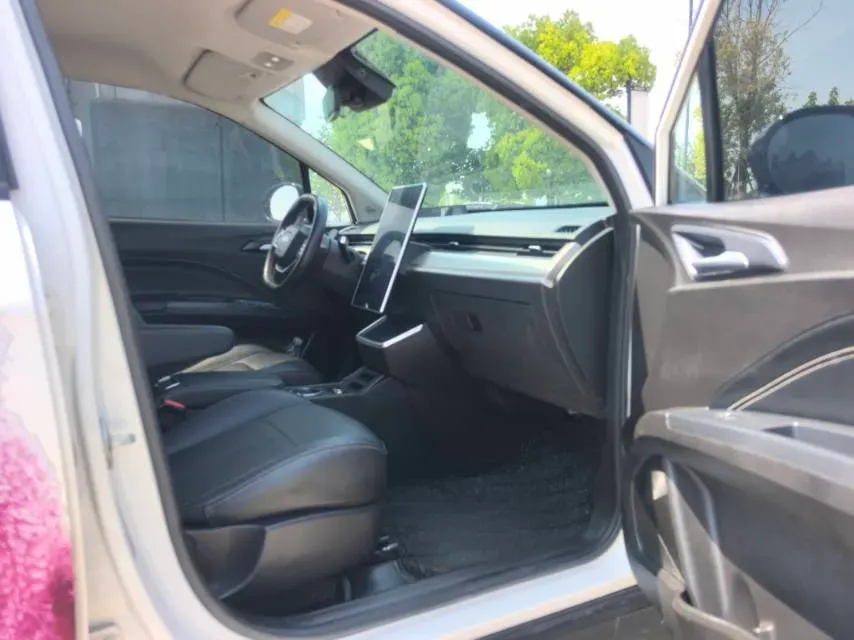 2022 MG 5 1.5L 120HP L4 CVT,autocango,china used car exporter,china ev exporter,chinese used car exporter,chinese used ev exporter