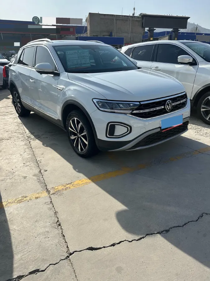 2025 Volkswagen T-Roc 1.4T 150HP L4 7DCT,autocango,china used car exporter,china ev exporter,chinese used car exporter,chinese used ev exporter