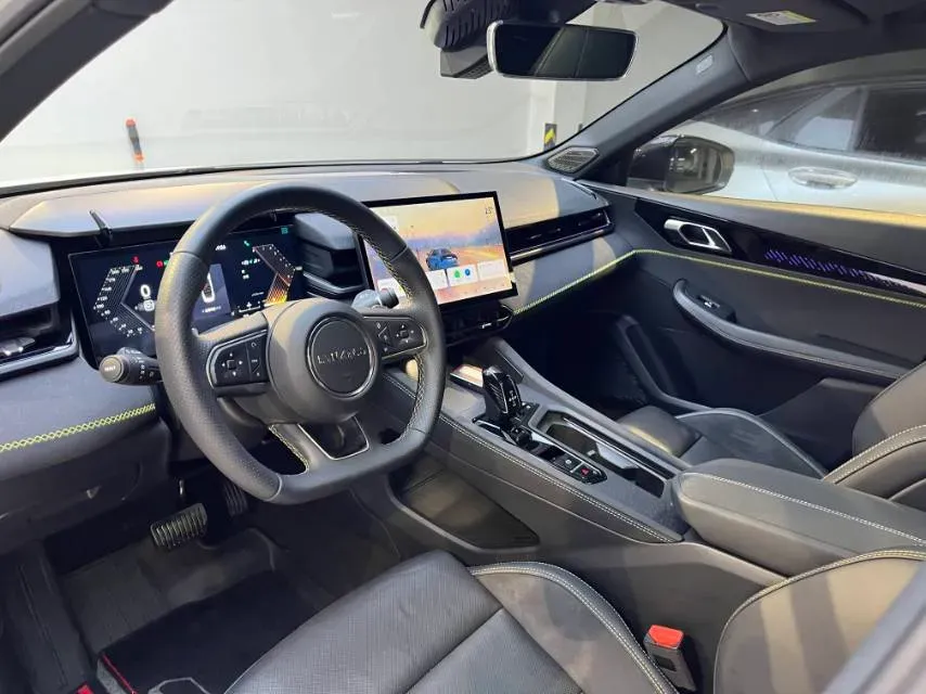 2023 LYNK&CO 03 2.0T 254HP L4 7DCT,autocango,china used car exporter,china ev exporter,chinese used car exporter,chinese used ev exporter