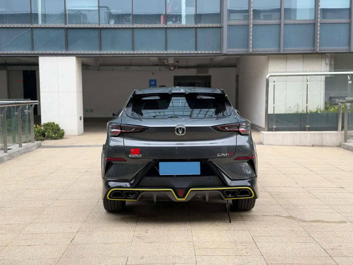 2022 ChangAn UNI-T 2.0T 233HP L4 8AT,autocango,china used car exporter,china ev exporter,chinese used car exporter,chinese used ev exporter