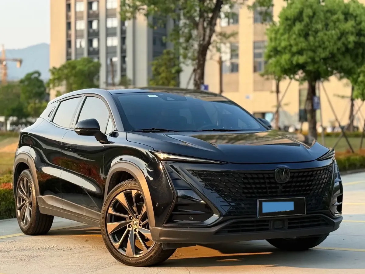 2021 ChangAn UNI-T 1.5T 180HP L4 7DCT,autocango,china used car exporter,china ev exporter,chinese used car exporter,chinese used ev exporter