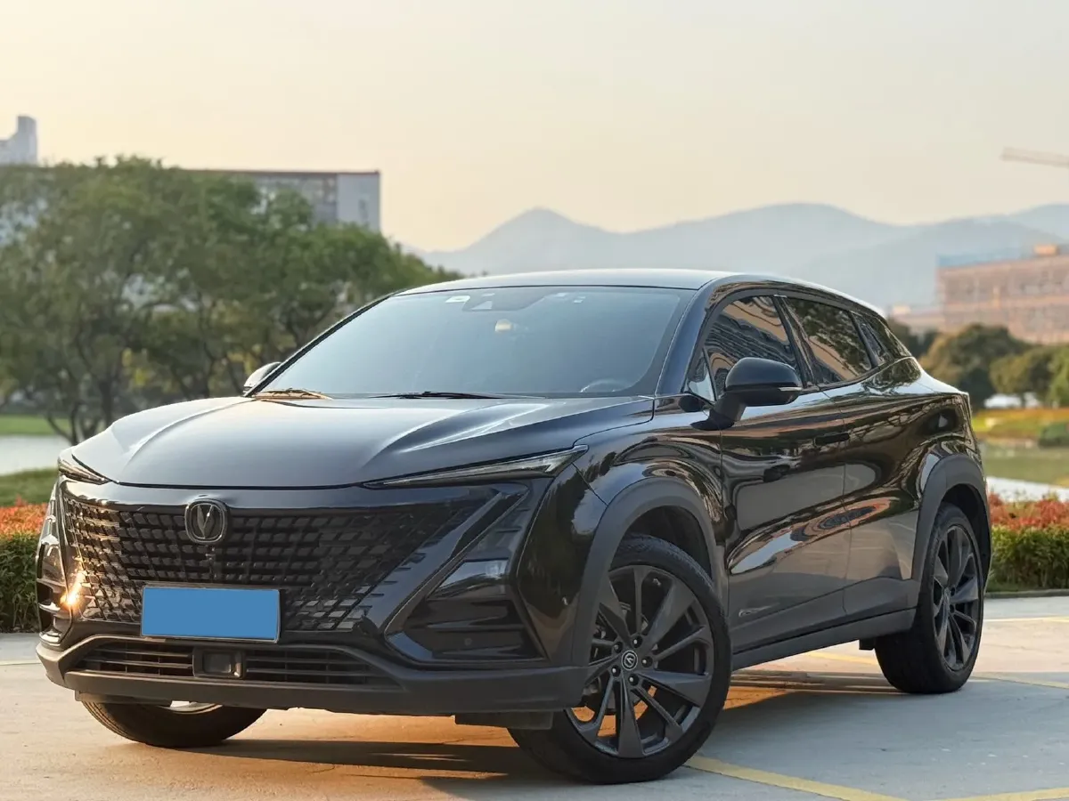 2021 ChangAn UNI-T 1.5T 180HP L4 7DCT,autocango,china used car exporter,china ev exporter,chinese used car exporter,chinese used ev exporter