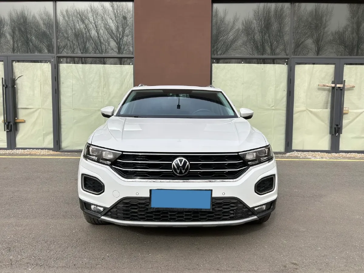 2022 Volkswagen T-Roc 1.4T 150HP L4 7DCT,autocango,china used car exporter,china ev exporter,chinese used car exporter,chinese used ev exporter