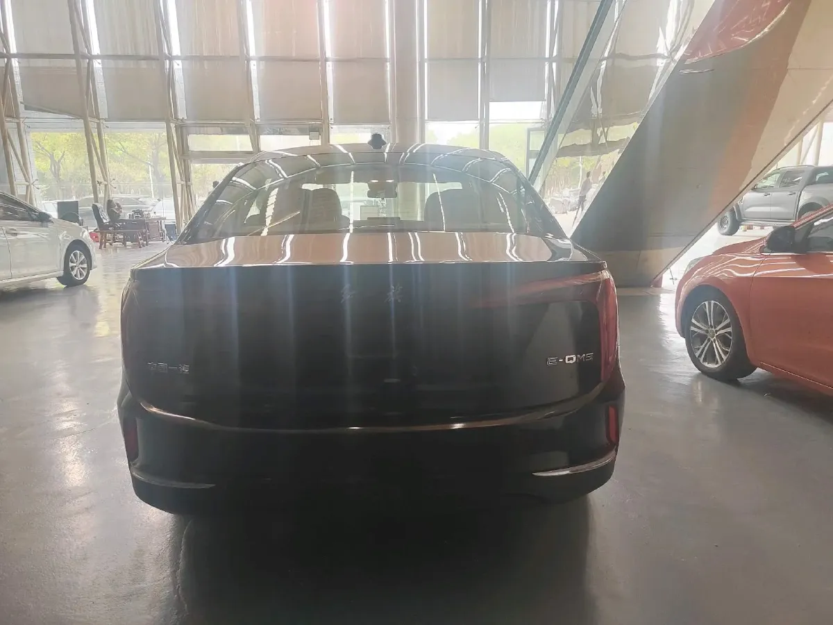 2024 HongQi E-QM5 BEV 60KWH,autocango,china used car exporter,china ev exporter,chinese used car exporter,chinese used ev exporter