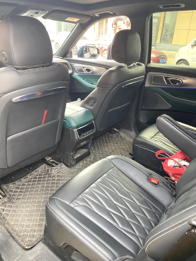 2022 GAC Trumpchi GS8 2.0T 252HP L4 8AT,autocango,china used car exporter,china ev exporter,chinese used car exporter,chinese used ev exporter