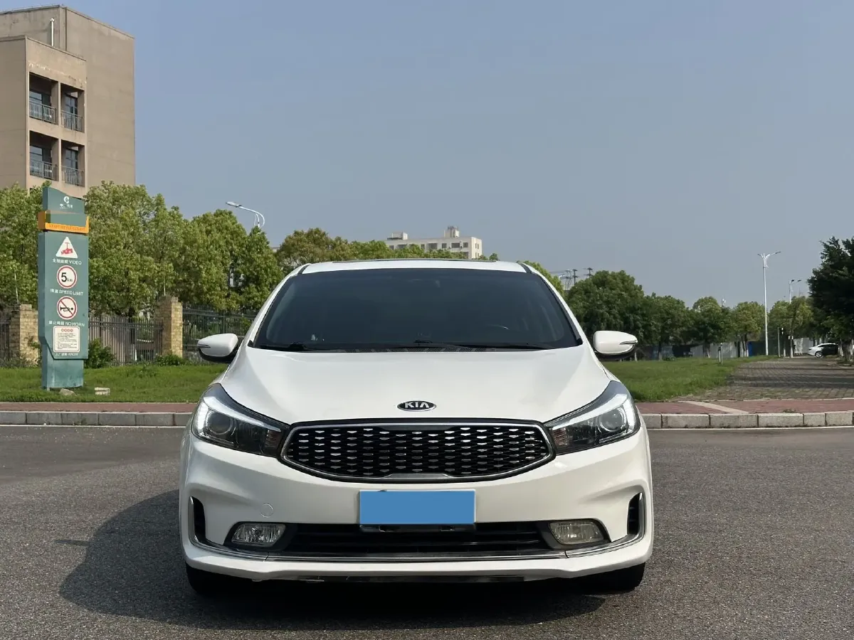 2017 Kia K3 1.6L 128HP L4 6AT,autocango,china used car exporter,china ev exporter,chinese used car exporter,chinese used ev exporter