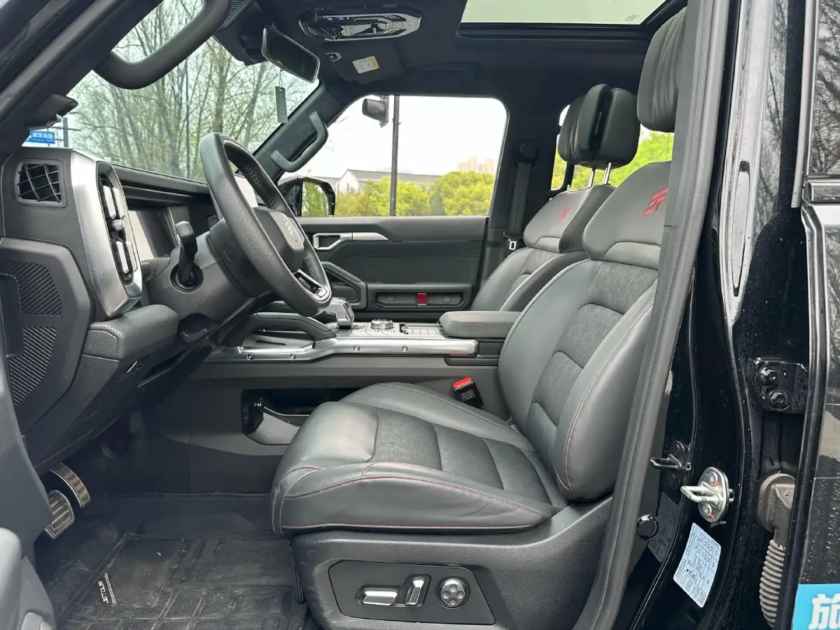 2024 Jetour ShanHai TravellerC-DM 1.5T 156HP L4 3DHT PHEV 43.24KWH,autocango,china used car exporter,china ev exporter,chinese used car exporter,chinese used ev exporter