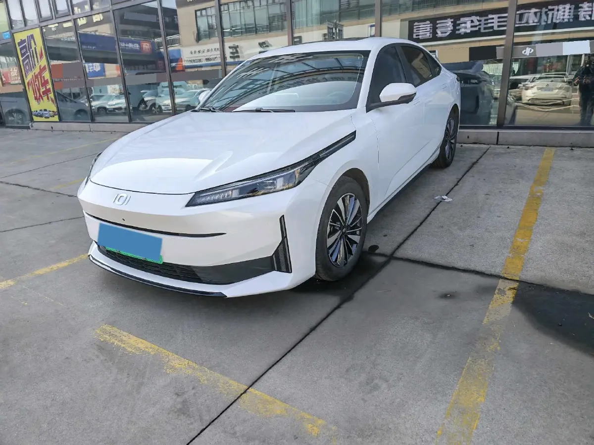 2024 ChangAn QiYuan A05 1.5L 110HP L4 E-CVT PHEV 18.99KWH,autocango,china used car exporter,china ev exporter,chinese used car exporter,chinese used ev exporter