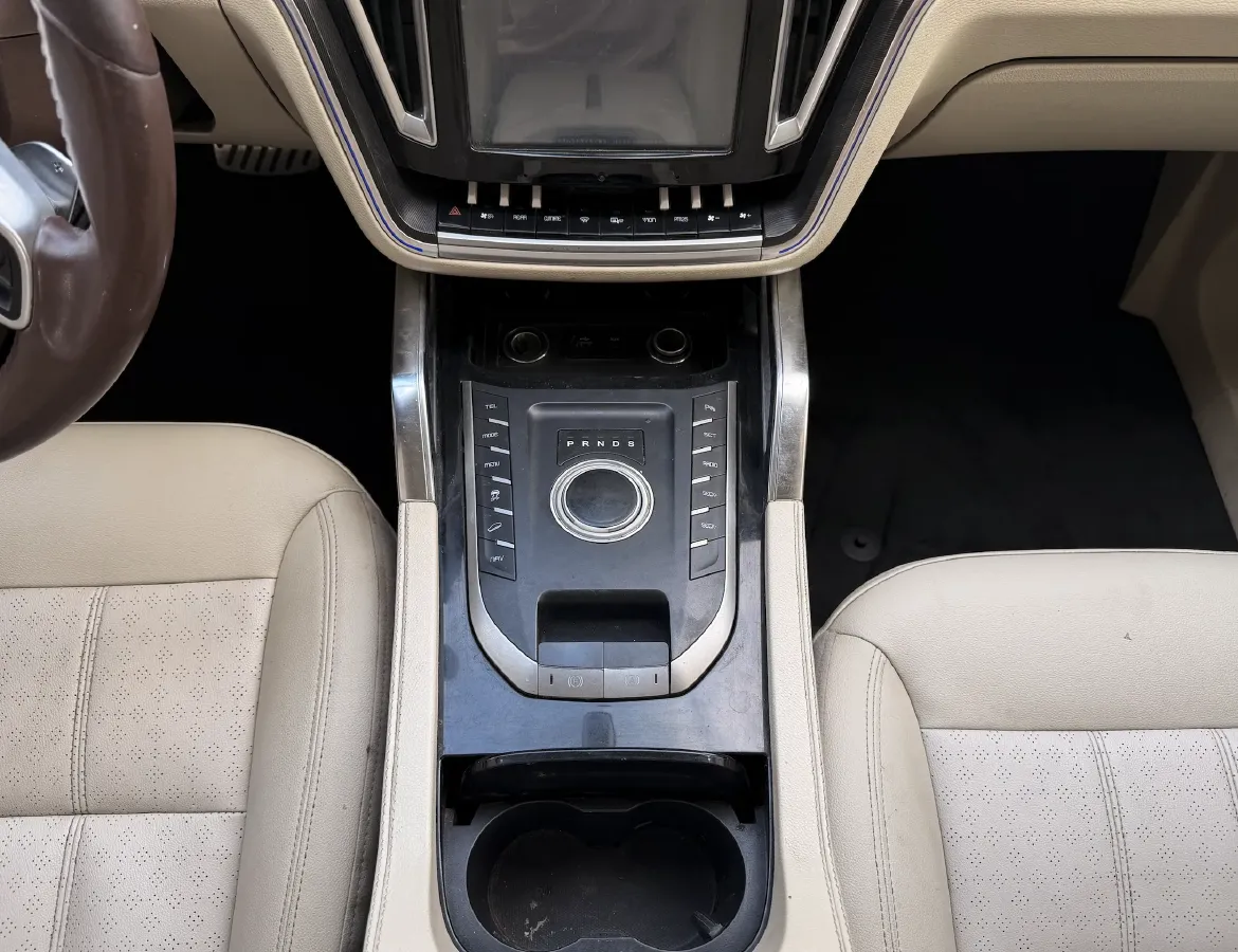 2017 Zotye T700 1.8T 177HP L4 6DCT,autocango,china used car exporter,china ev exporter,chinese used car exporter,chinese used ev exporter