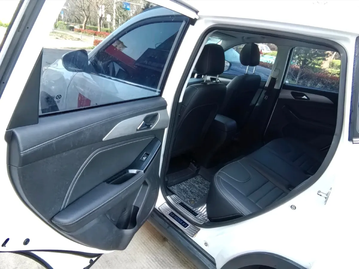 2019 BeiJing Auto X3 1.5T 150HP L4 6MT,autocango,china used car exporter,china ev exporter,chinese used car exporter,chinese used ev exporter