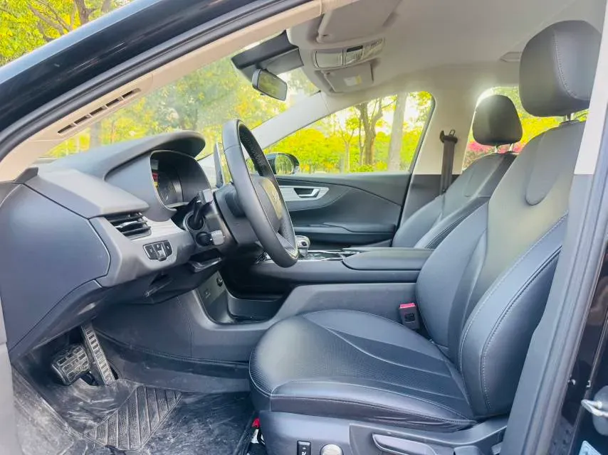 2024 HongQi E-QM5 BEV 72KWH,autocango,china used car exporter,china ev exporter,chinese used car exporter,chinese used ev exporter