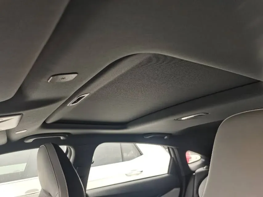 2024 ChangAn UNI-V iDD 1.5L 110HP L4 E-CVT PHEV 18.99KWH,autocango,china used car exporter,china ev exporter,chinese used car exporter,chinese used ev exporter