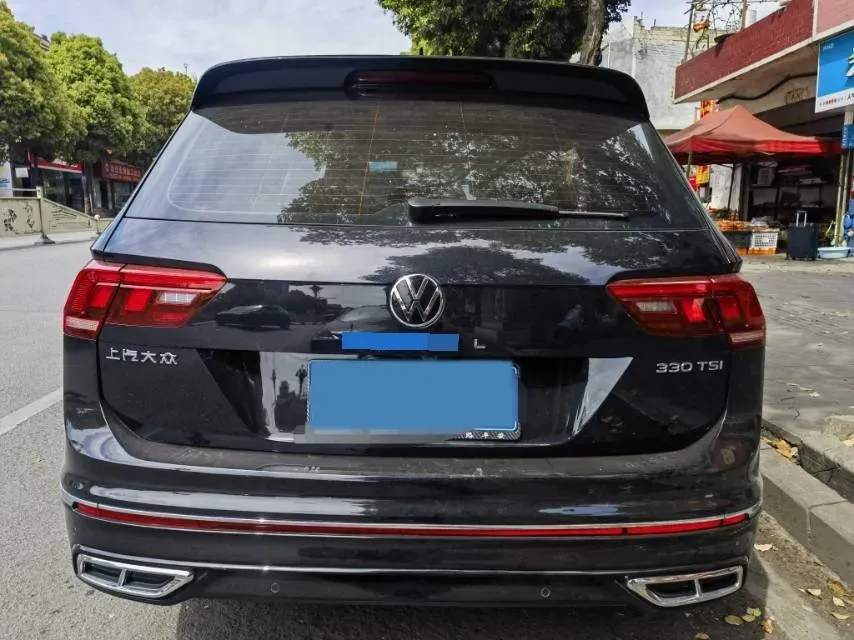 2025 Volkswagen Tiguan L 2.0T 186HP L4 7DCT,autocango,china used car exporter,china ev exporter,chinese used car exporter,chinese used ev exporter