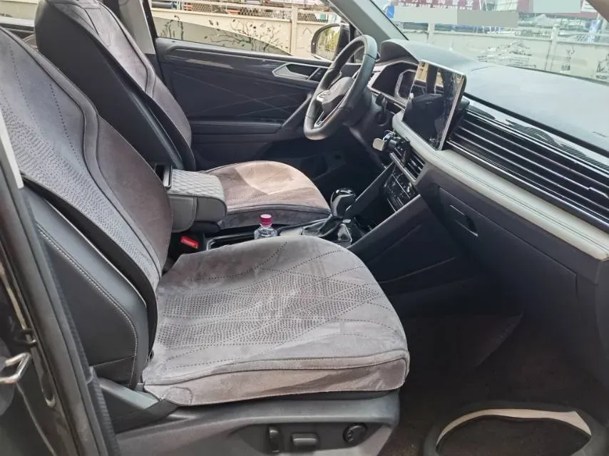 2025 Volkswagen Tiguan L 2.0T 186HP L4 7DCT,autocango,china used car exporter,china ev exporter,chinese used car exporter,chinese used ev exporter
