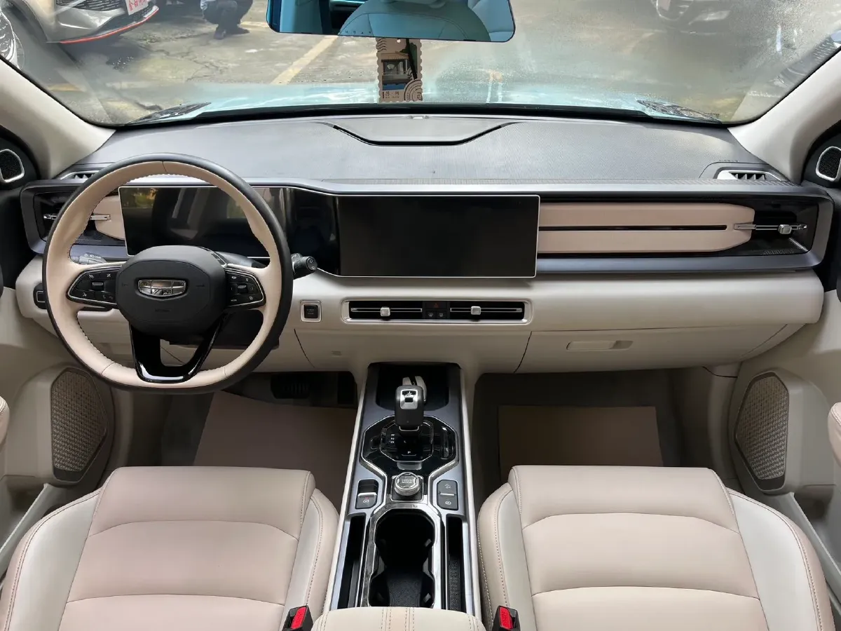 2023 Geely ICON 1.5T 181HP L4 7DCT,autocango,china used car exporter,china ev exporter,chinese used car exporter,chinese used ev exporter