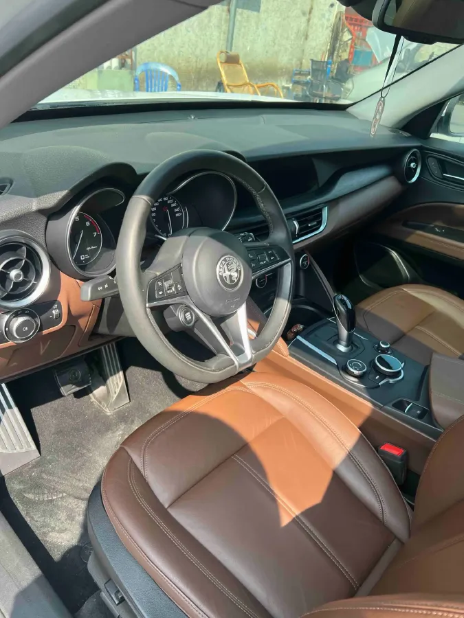 2017 Jaguar XE 2.0T 240HP L4 8AT,autocango,china used car exporter,china ev exporter,chinese used car exporter,chinese used ev exporter