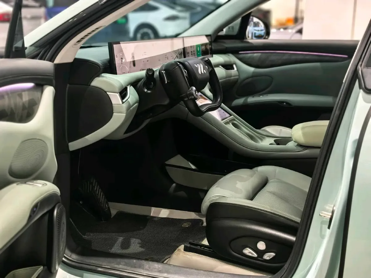 2023 IM LS6 BEV 100KWH,autocango,china used car exporter,china ev exporter,chinese used car exporter,chinese used ev exporter