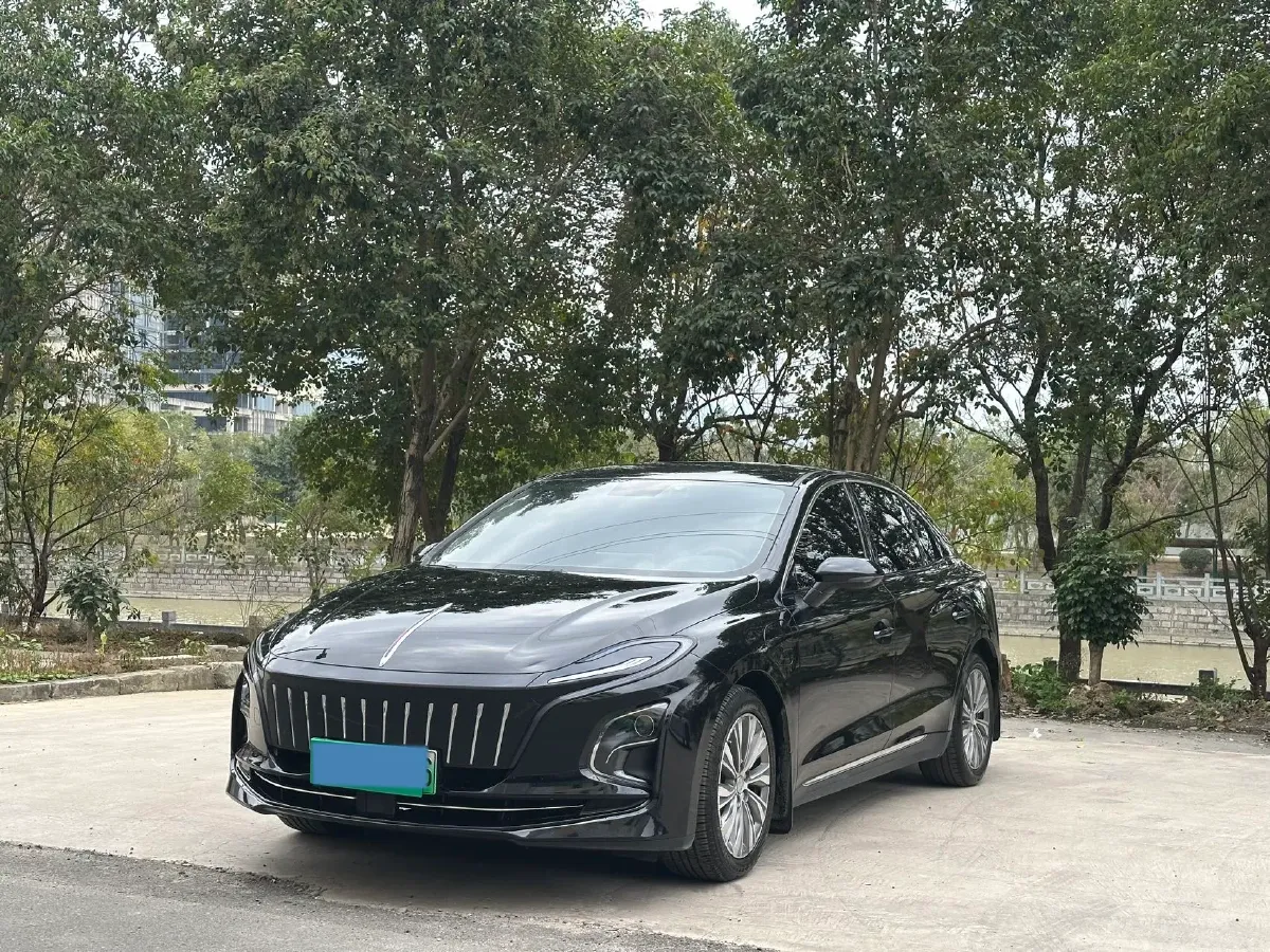 2024 HongQi E-QM5 BEV 72KWH,autocango,china used car exporter,china ev exporter,chinese used car exporter,chinese used ev exporter