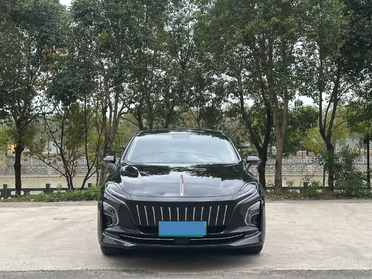 2024 HongQi E-QM5 BEV 72KWH,autocango,china used car exporter,china ev exporter,chinese used car exporter,chinese used ev exporter
