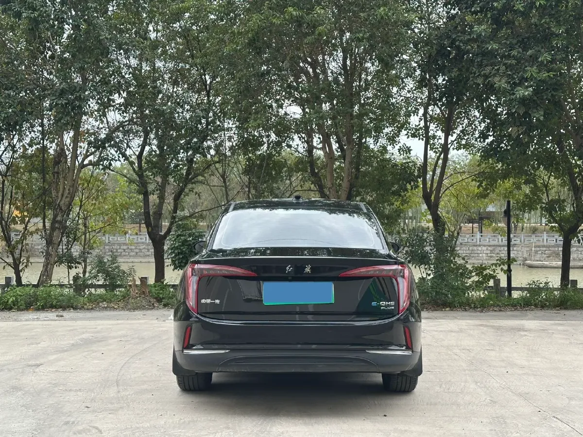 2024 HongQi E-QM5 BEV 72KWH,autocango,china used car exporter,china ev exporter,chinese used car exporter,chinese used ev exporter