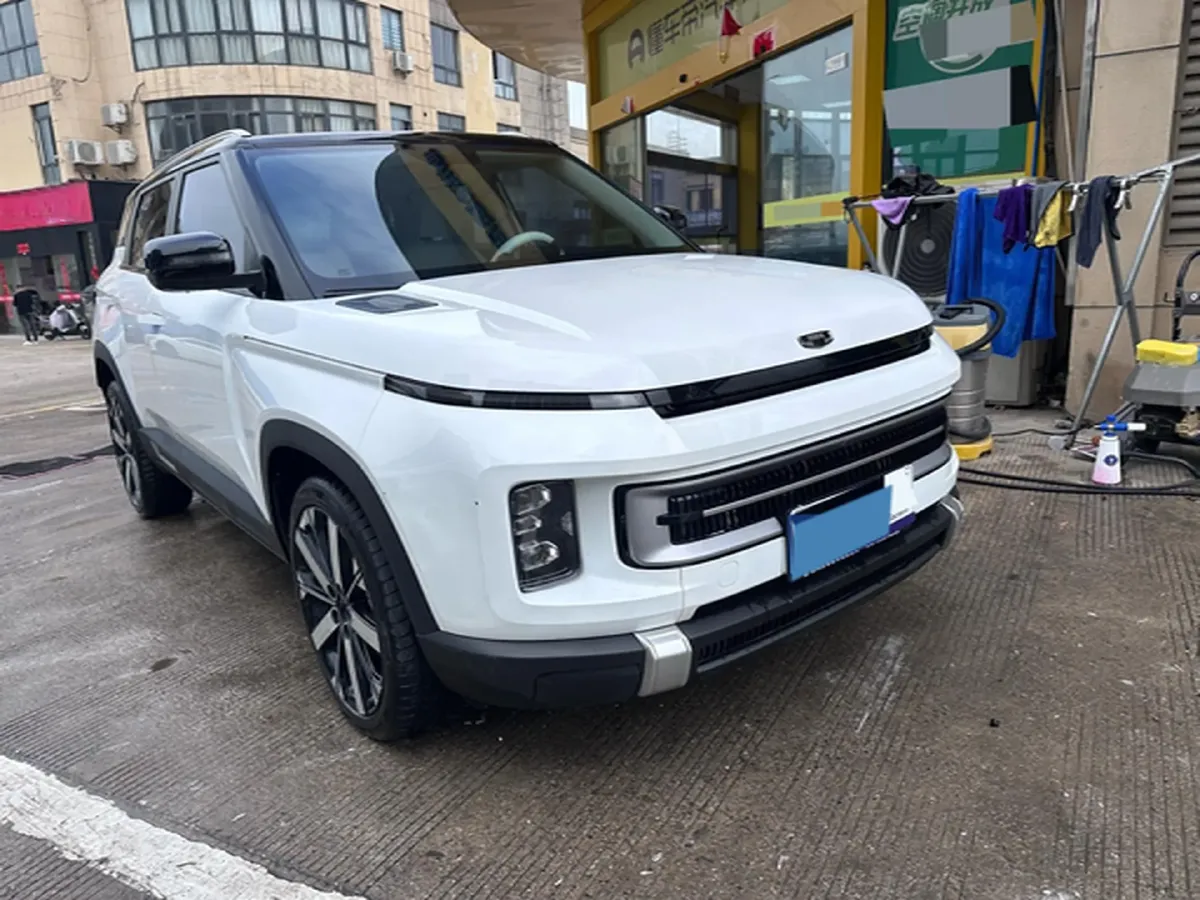 2023 Geely ICON 1.5T 181HP L4 7DCT,autocango,china used car exporter,china ev exporter,chinese used car exporter,chinese used ev exporter