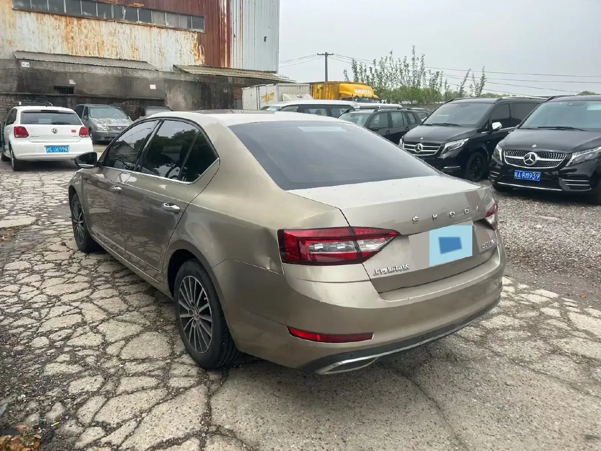 2019 Skoda Octavia 1.5L 116HP L4 6AT,autocango,china used car exporter,china ev exporter,chinese used car exporter,chinese used ev exporter