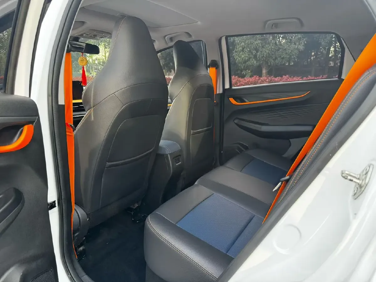 2022 Livan X3 PRO 1.5L 113HP L4 CVT,autocango,china used car exporter,china ev exporter,chinese used car exporter,chinese used ev exporter