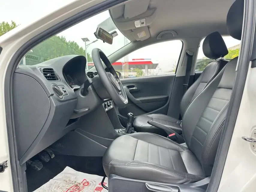 2016 Volkswagen Polo 1.4L 90HP L4 5MT,autocango,china used car exporter,china ev exporter,chinese used car exporter,chinese used ev exporter