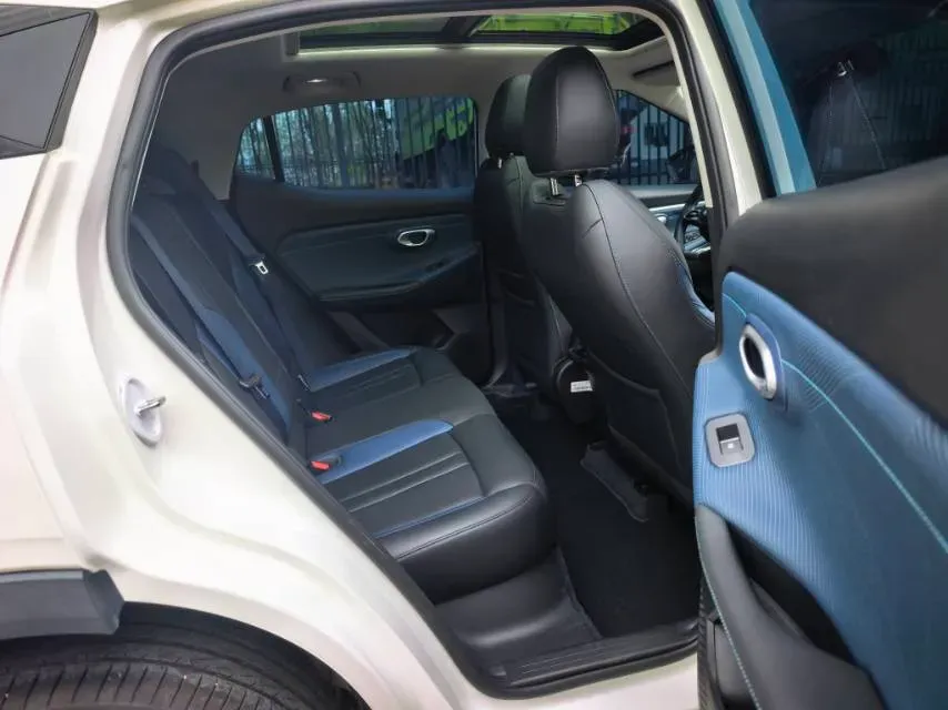 2023 GAC Trumpchi GS3 1.5T 177HP L4 7DCT,autocango,china used car exporter,china ev exporter,chinese used car exporter,chinese used ev exporter