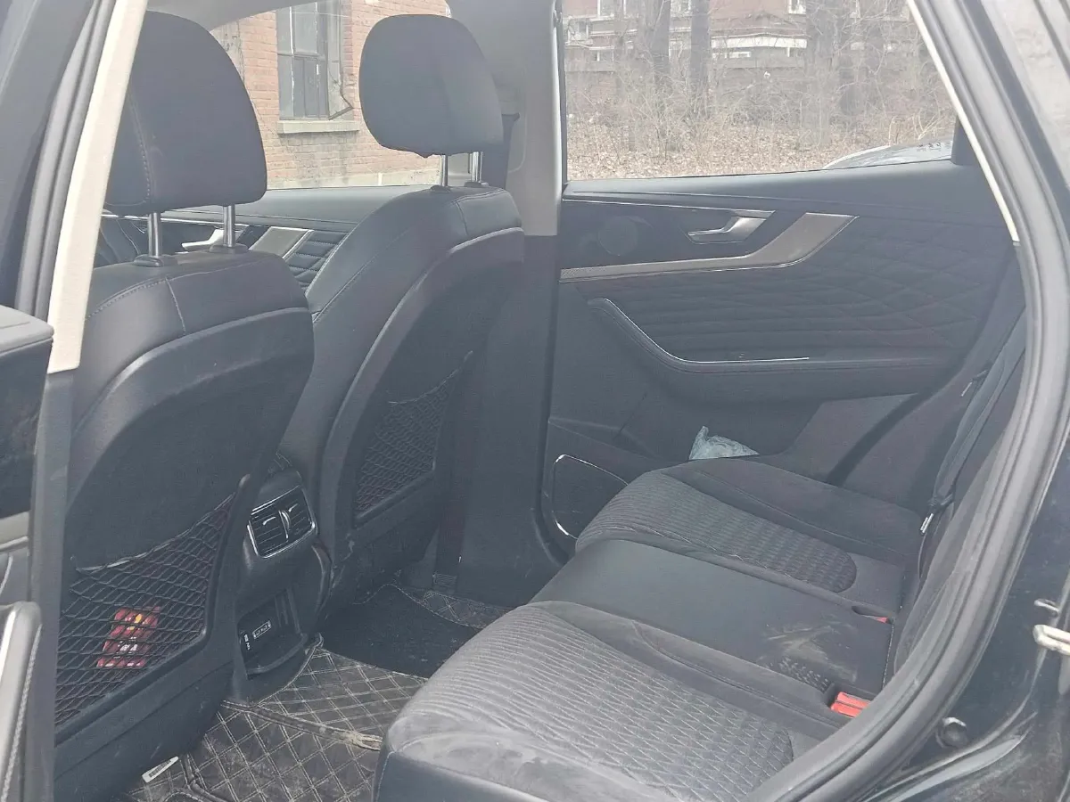 2022 HongQi HS5 2.0T 224HP L4 6AT,autocango,china used car exporter,china ev exporter,chinese used car exporter,chinese used ev exporter