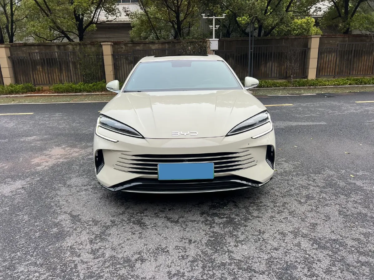 2023 BYD Seal 1.5L 110HP L4 E-CVT PHEV 17.6KWH,autocango,china used car exporter,china ev exporter,chinese used car exporter,chinese used ev exporter