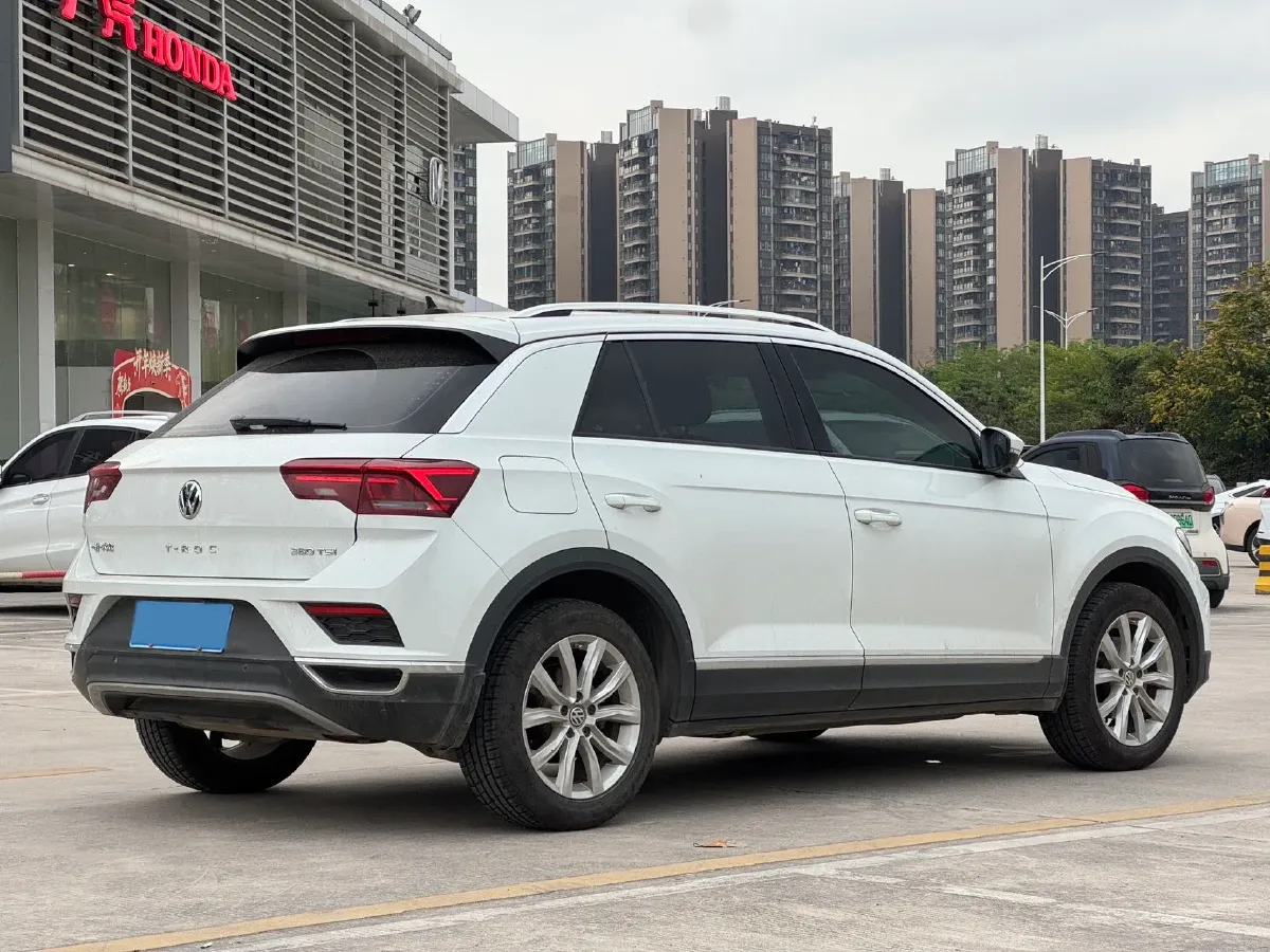 2020 Volkswagen T-Roc 1.4T 150HP L4 7DCT,autocango,china used car exporter,china ev exporter,chinese used car exporter,chinese used ev exporter