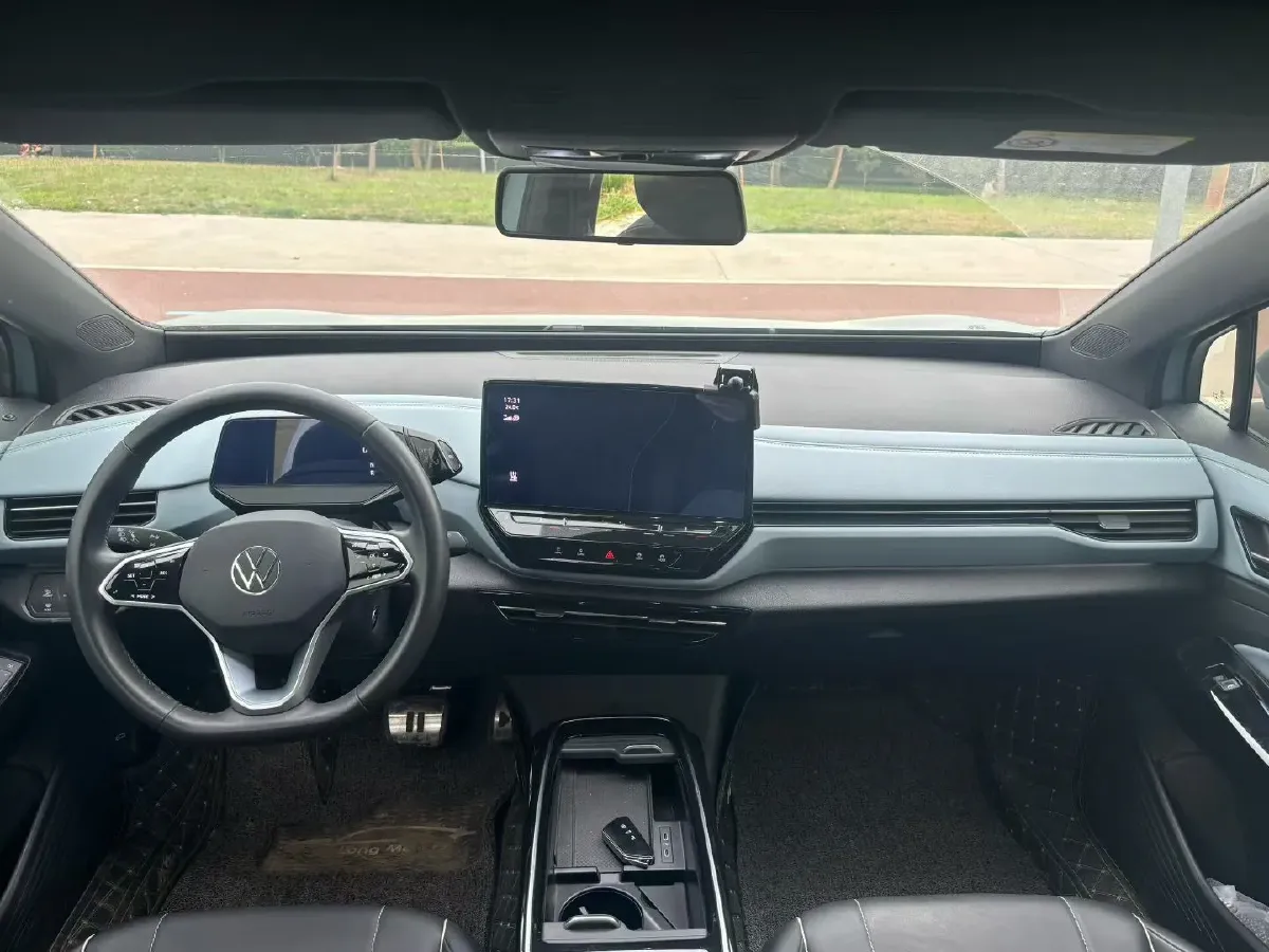 2022 BYD e9 BEV 63.36KWH,autocango,china used car exporter,china ev exporter,chinese used car exporter,chinese used ev exporter