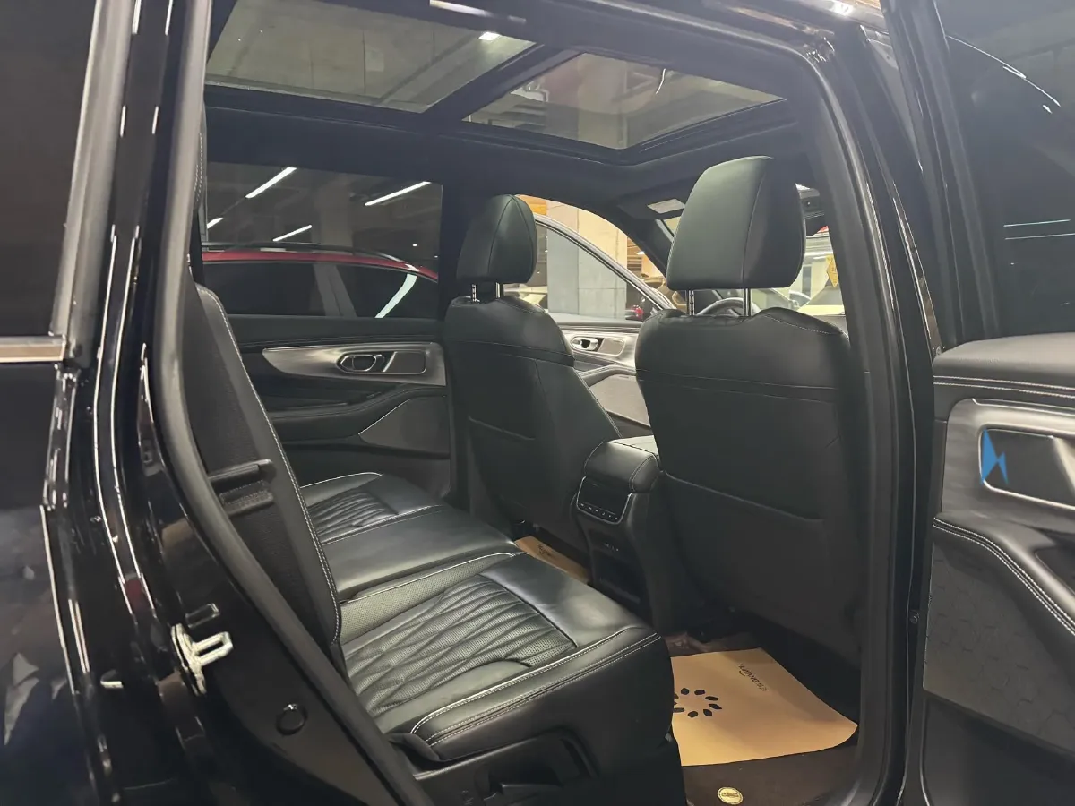 2022 GAC Trumpchi GS8 2.0T 252HP L4 8AT,autocango,china used car exporter,china ev exporter,chinese used car exporter,chinese used ev exporter