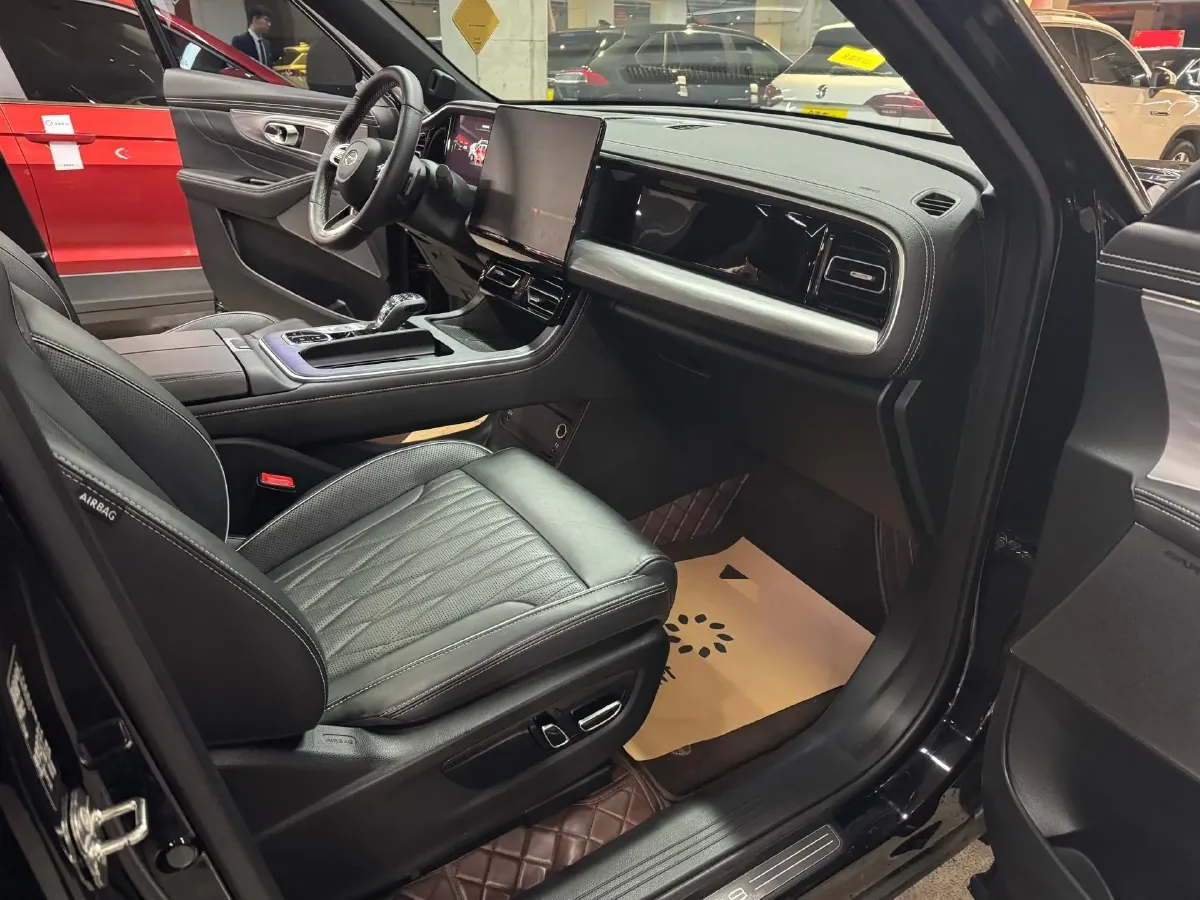 2022 GAC Trumpchi GS8 2.0T 252HP L4 8AT,autocango,china used car exporter,china ev exporter,chinese used car exporter,chinese used ev exporter