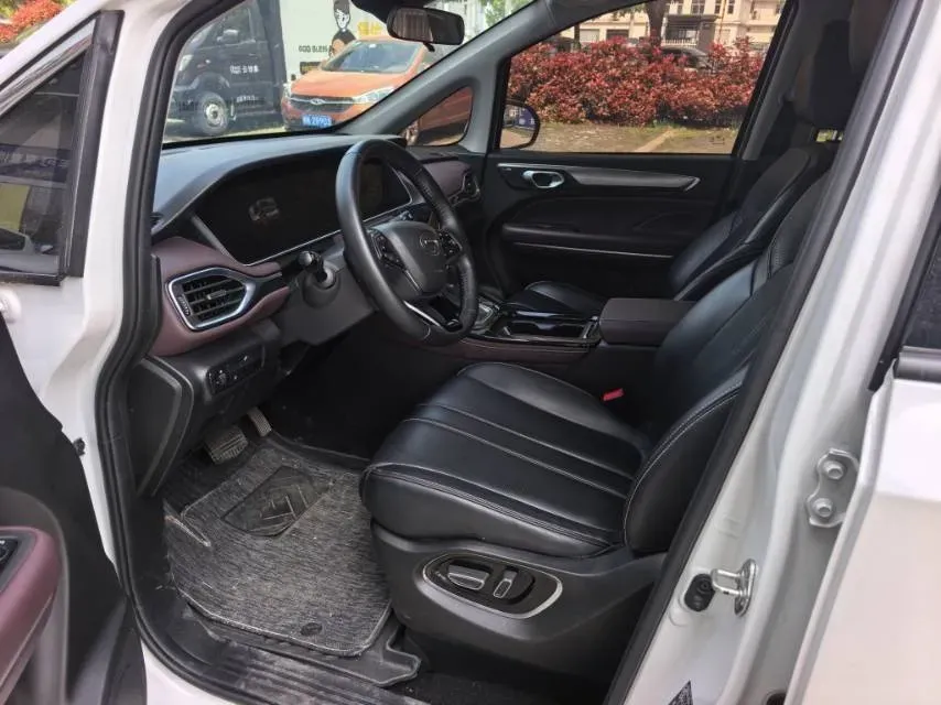 2023 GAC Trumpchi M6 1.5T 177HP L4 7DCT,autocango,china used car exporter,china ev exporter,chinese used car exporter,chinese used ev exporter