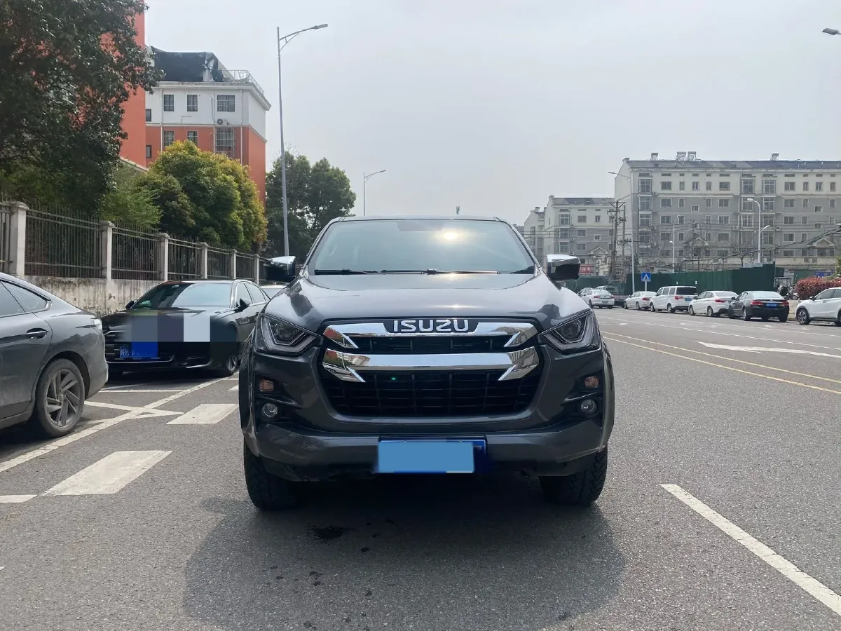 2021 Isuzu D-MAX 1.9T 163HP L4 6AT,autocango,china used car exporter,china ev exporter,chinese used car exporter,chinese used ev exporter