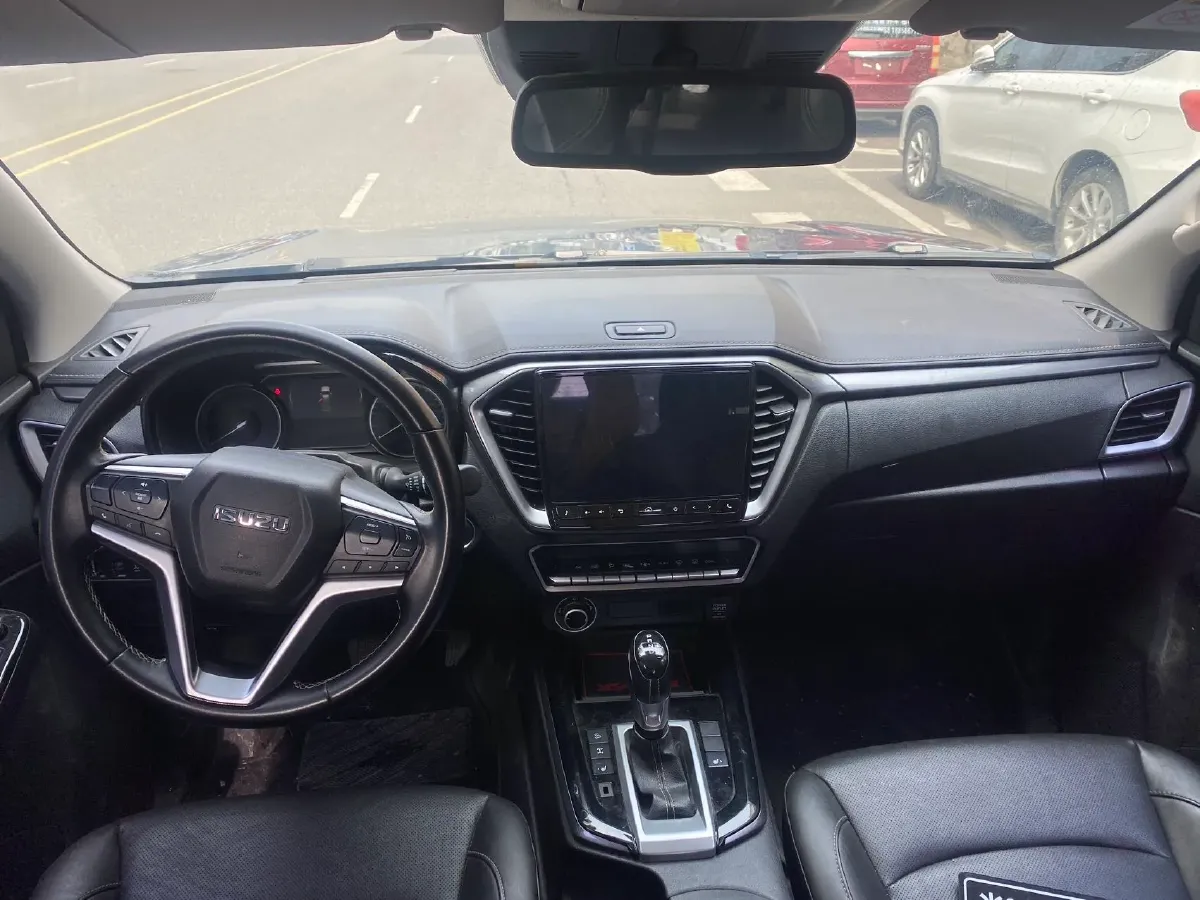 2021 Isuzu D-MAX 1.9T 163HP L4 6AT,autocango,china used car exporter,china ev exporter,chinese used car exporter,chinese used ev exporter