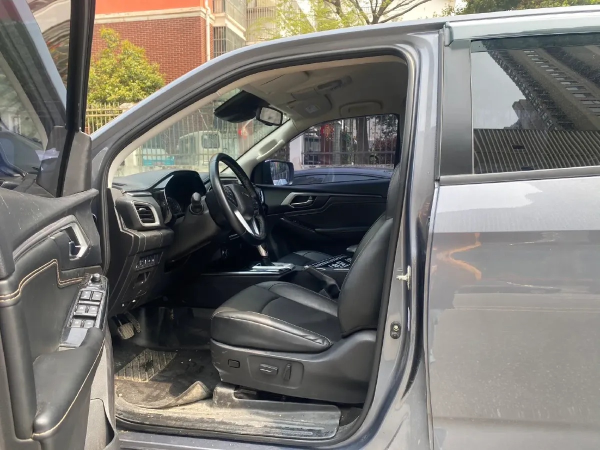 2021 Isuzu D-MAX 1.9T 163HP L4 6AT,autocango,china used car exporter,china ev exporter,chinese used car exporter,chinese used ev exporter