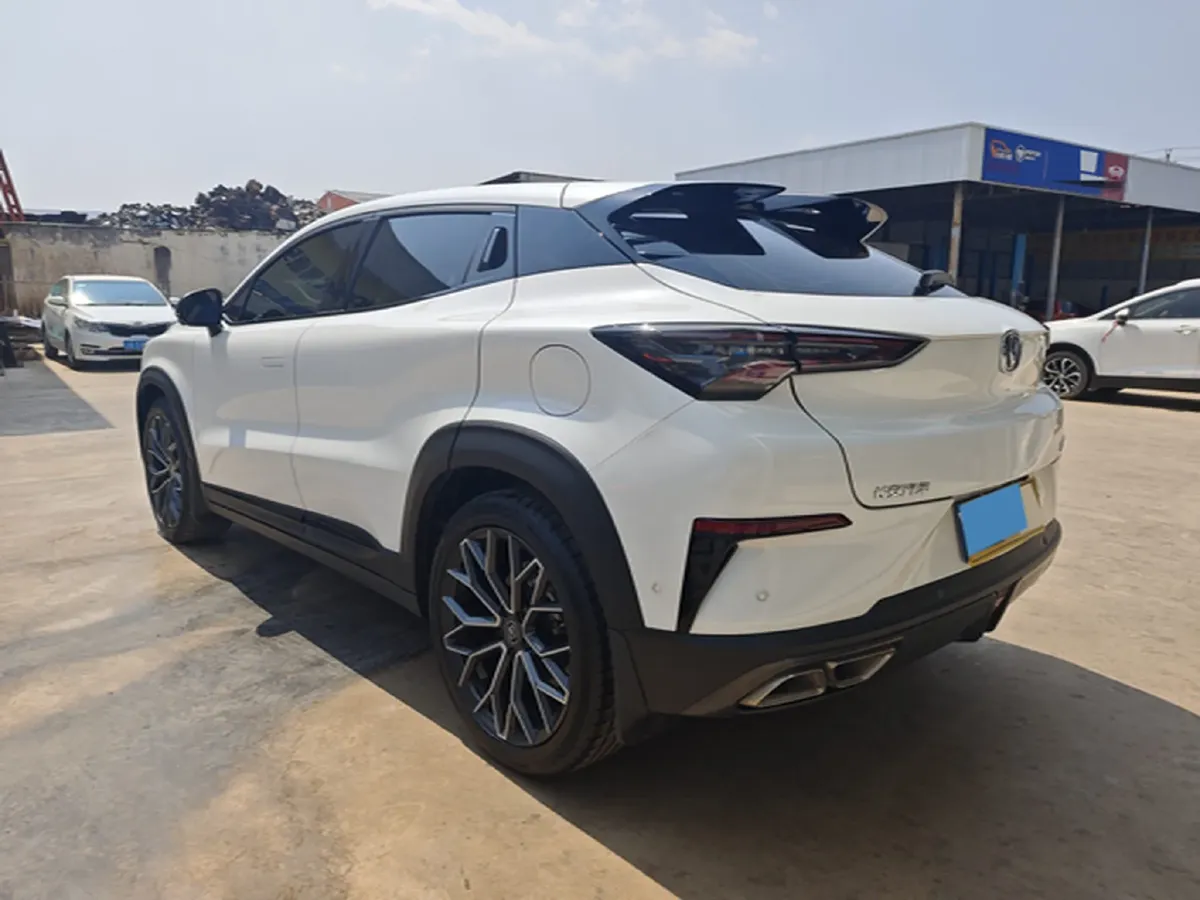 2022 ChangAn UNI-T 1.5T 188HP L4 7DCT,autocango,china used car exporter,china ev exporter,chinese used car exporter,chinese used ev exporter