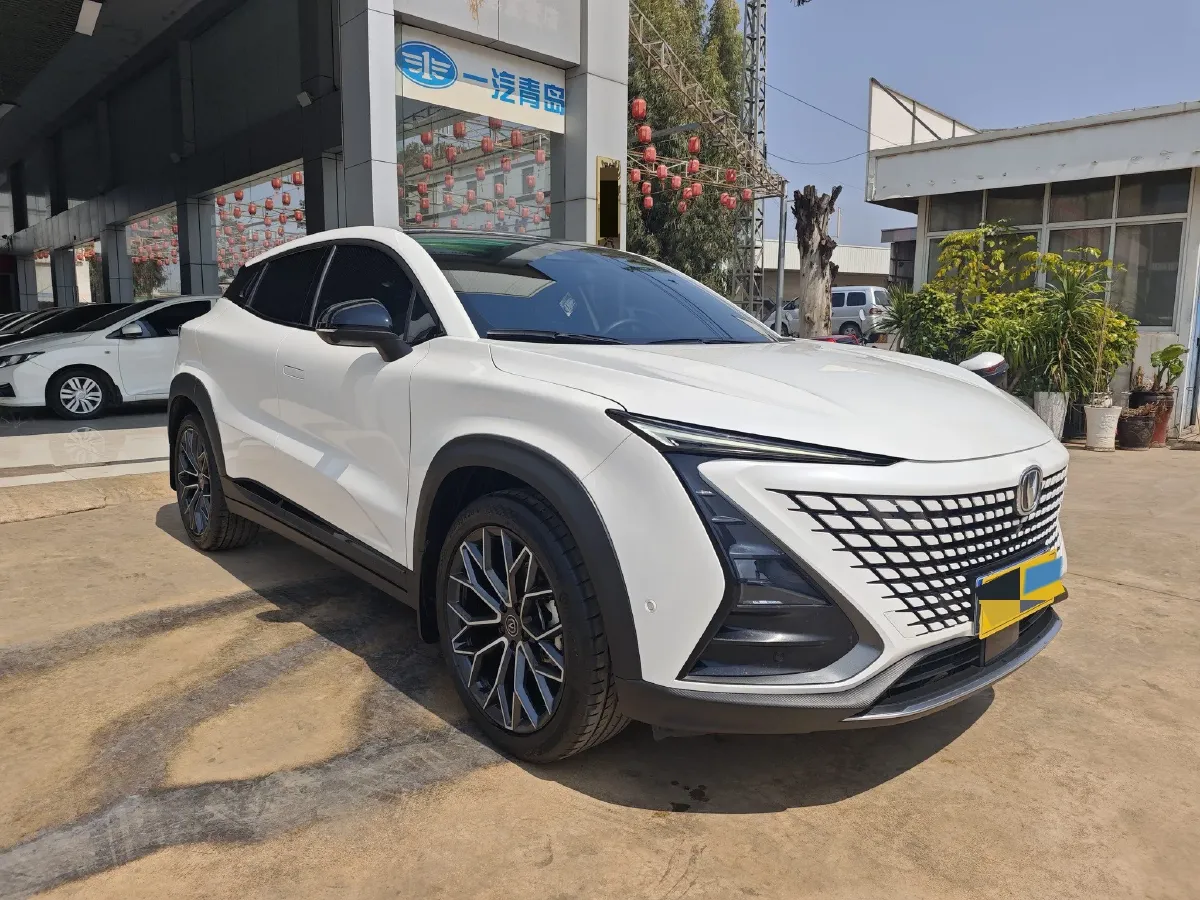 2022 ChangAn UNI-T 1.5T 188HP L4 7DCT,autocango,china used car exporter,china ev exporter,chinese used car exporter,chinese used ev exporter